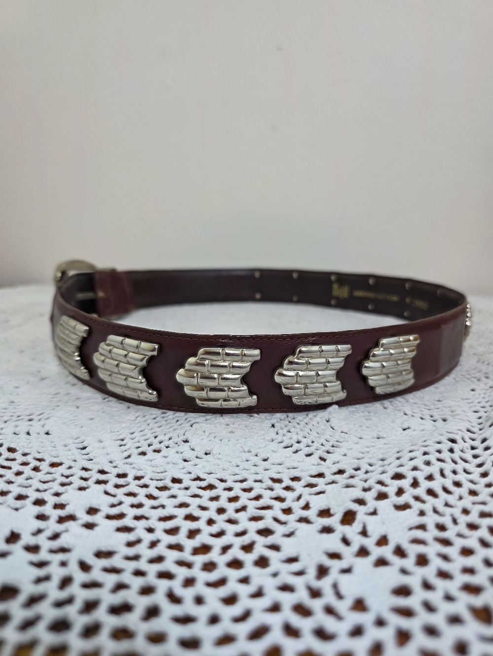Vintage 90s/Y2K Magid Embellished Leather Belt